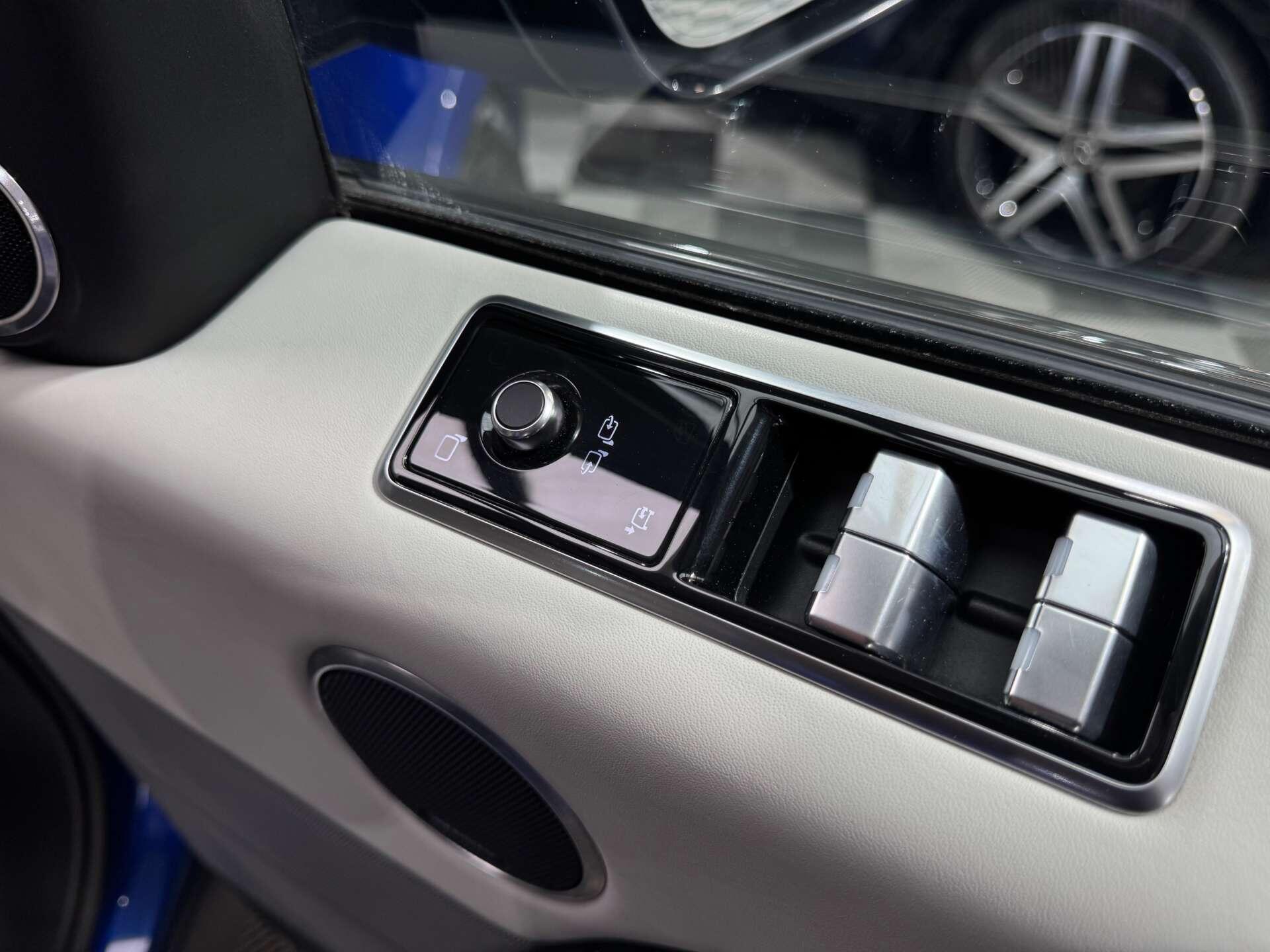 Land Rover Range Rover Sport view 22