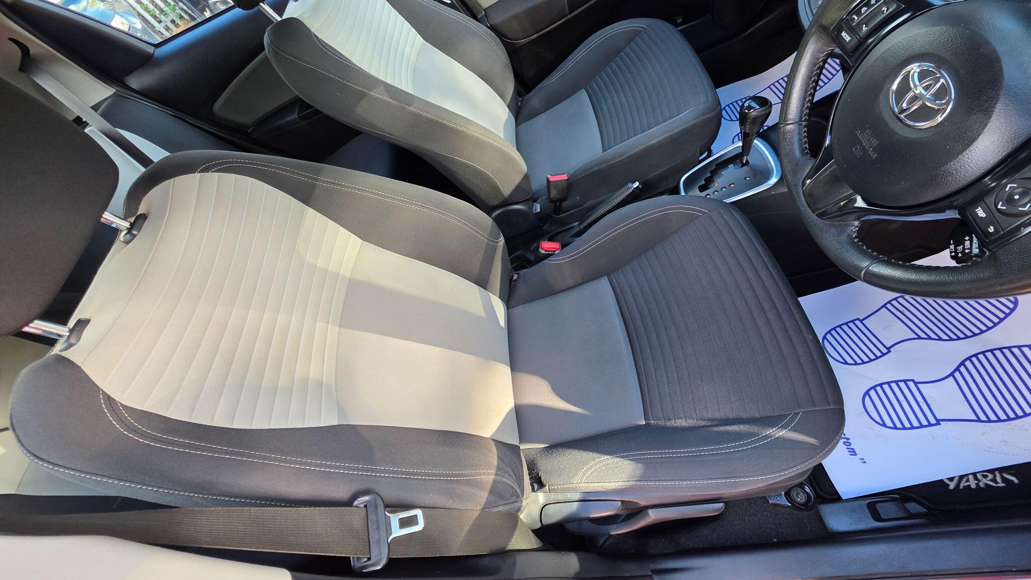 Toyota Yaris view 27