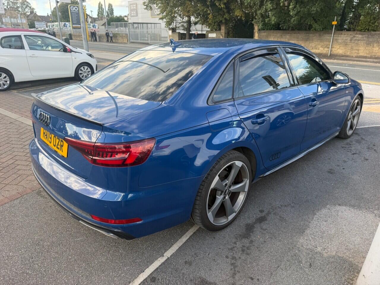 Audi A4 view 6