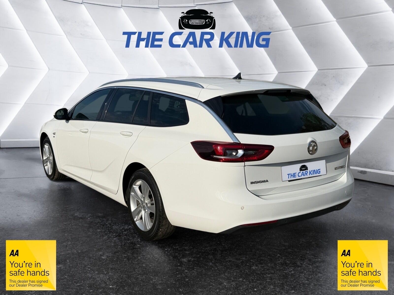 Vauxhall Insignia view 4