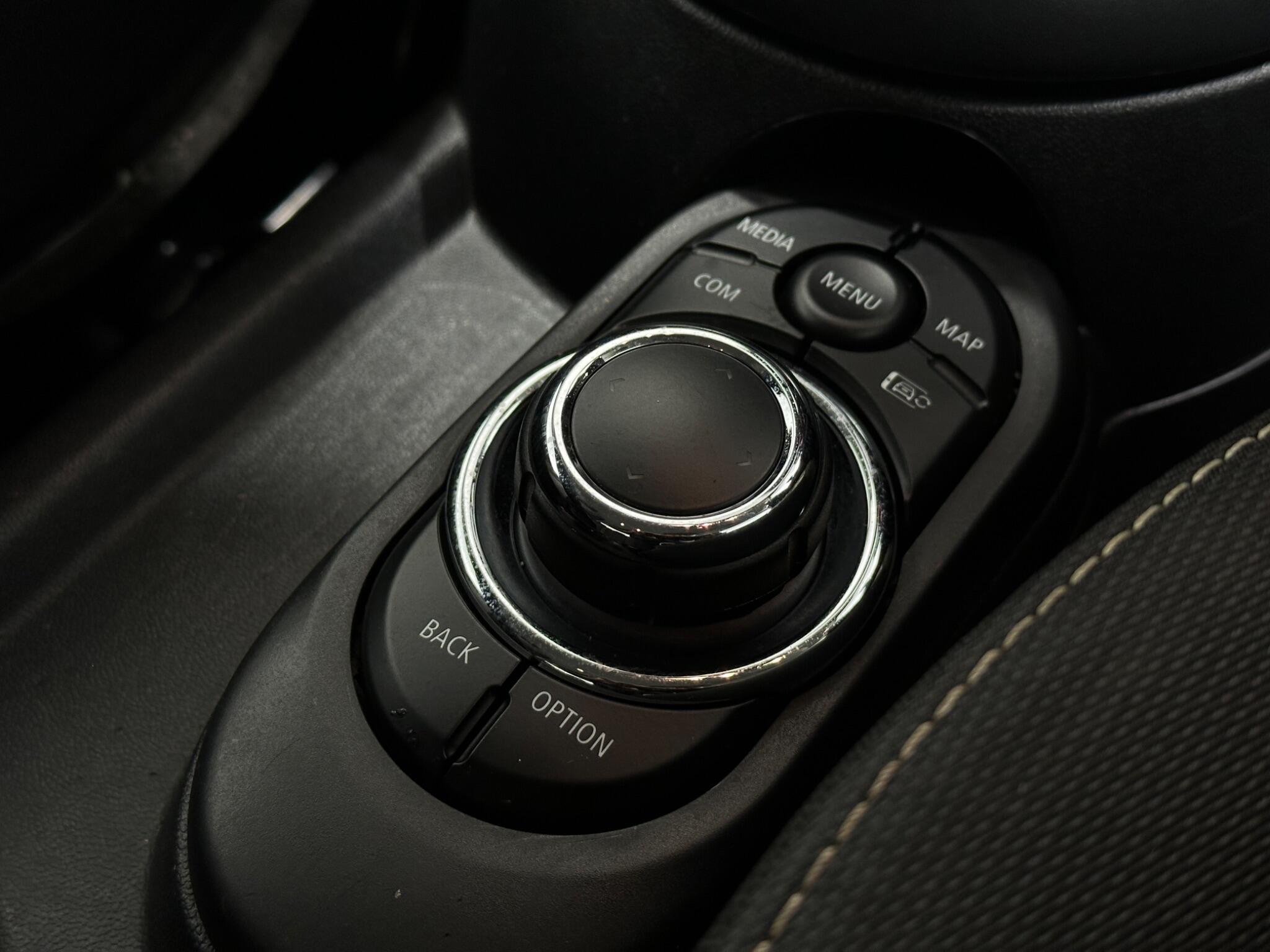 Mini Cooper view 21