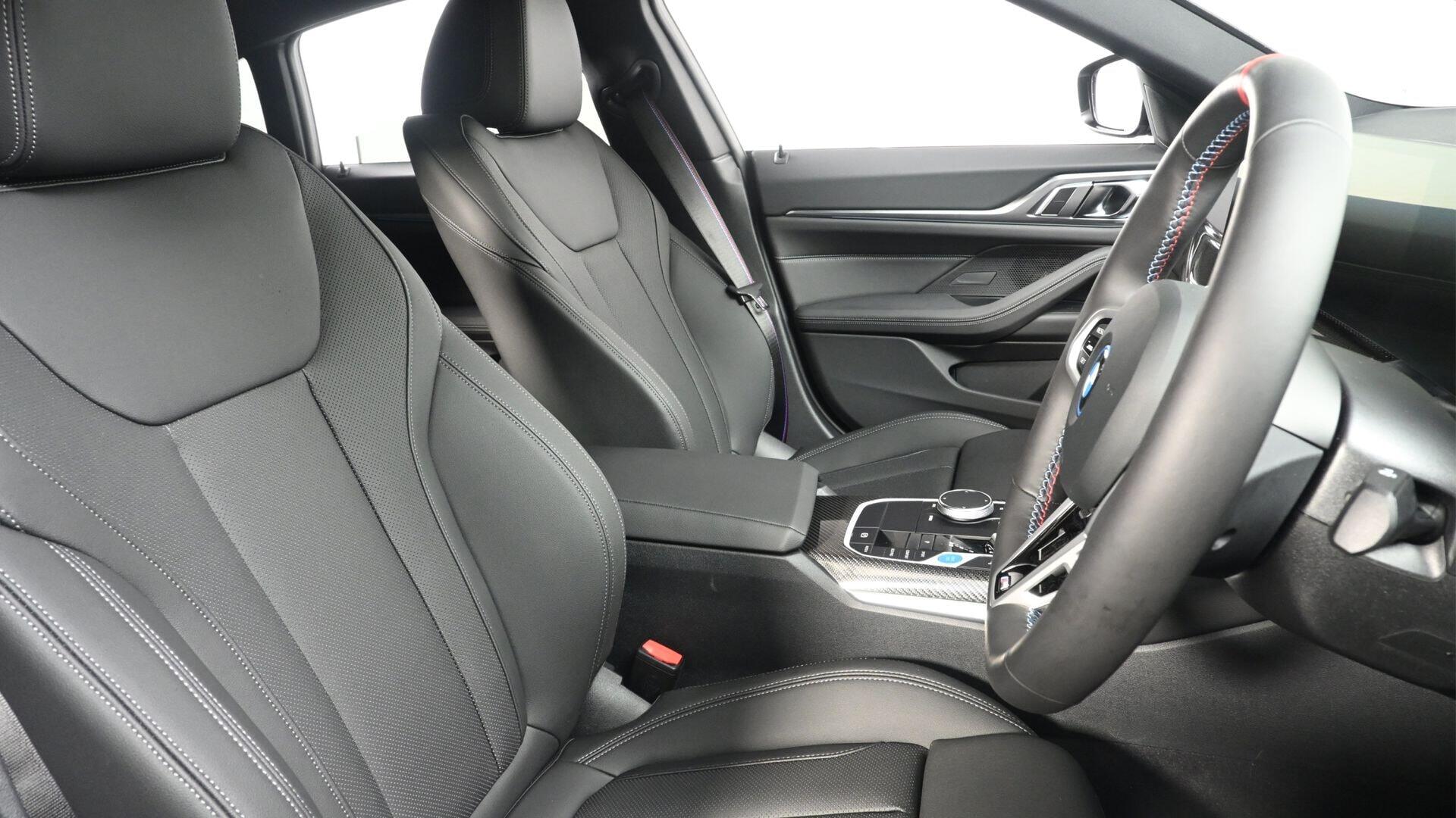 BMW I4 view 11