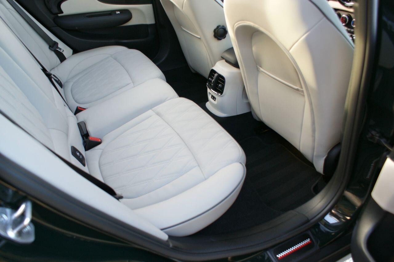 Mini Clubman view 41