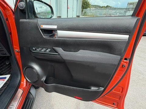 Toyota Hilux view 10