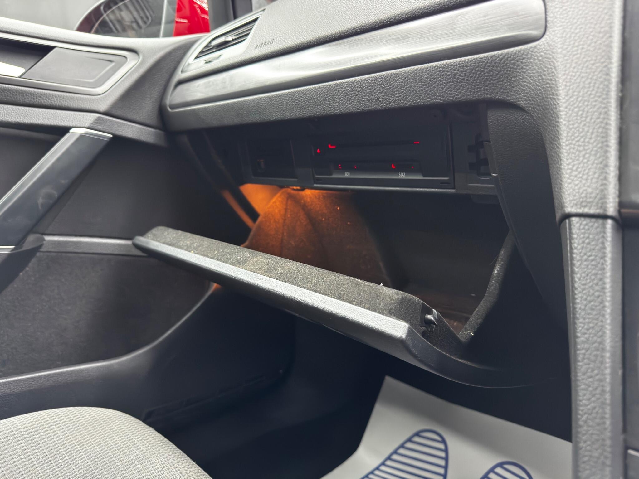 Volkswagen Golf view 36