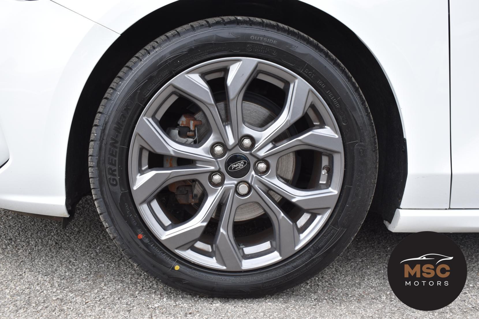 Ford Focus view 28