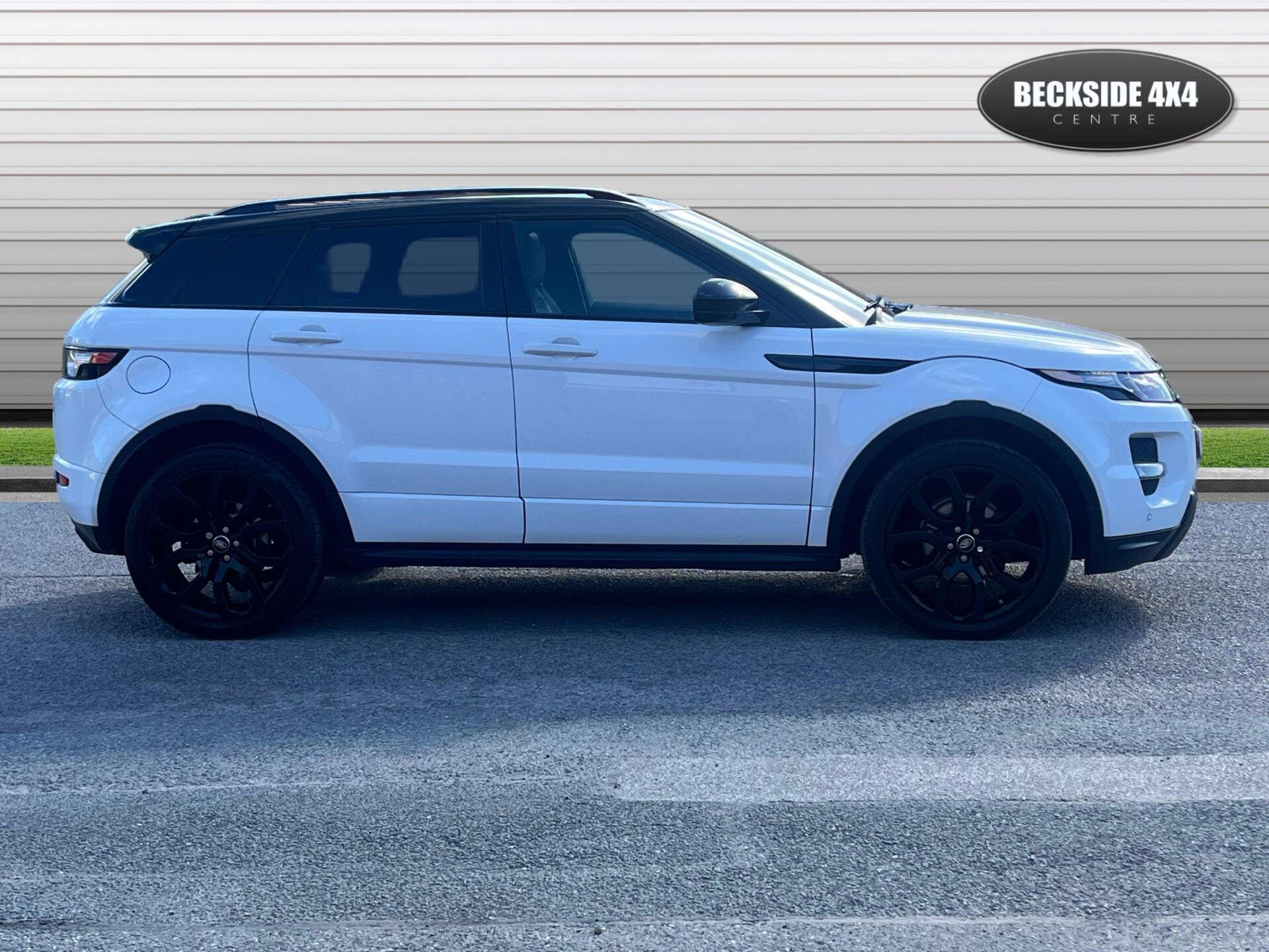 Land Rover Range Rover Evoque view 2