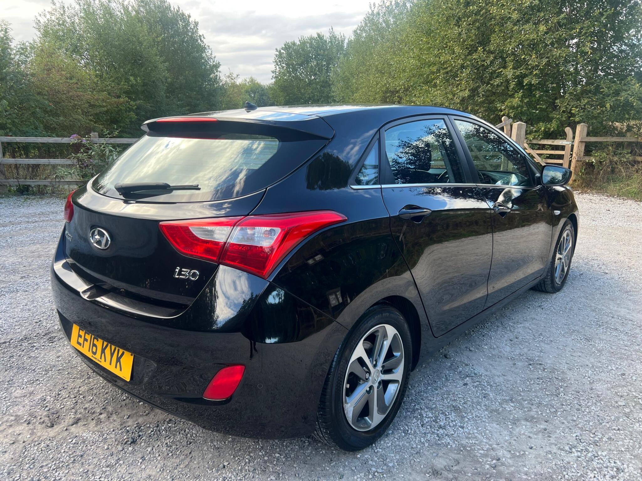 Hyundai i30 view 7