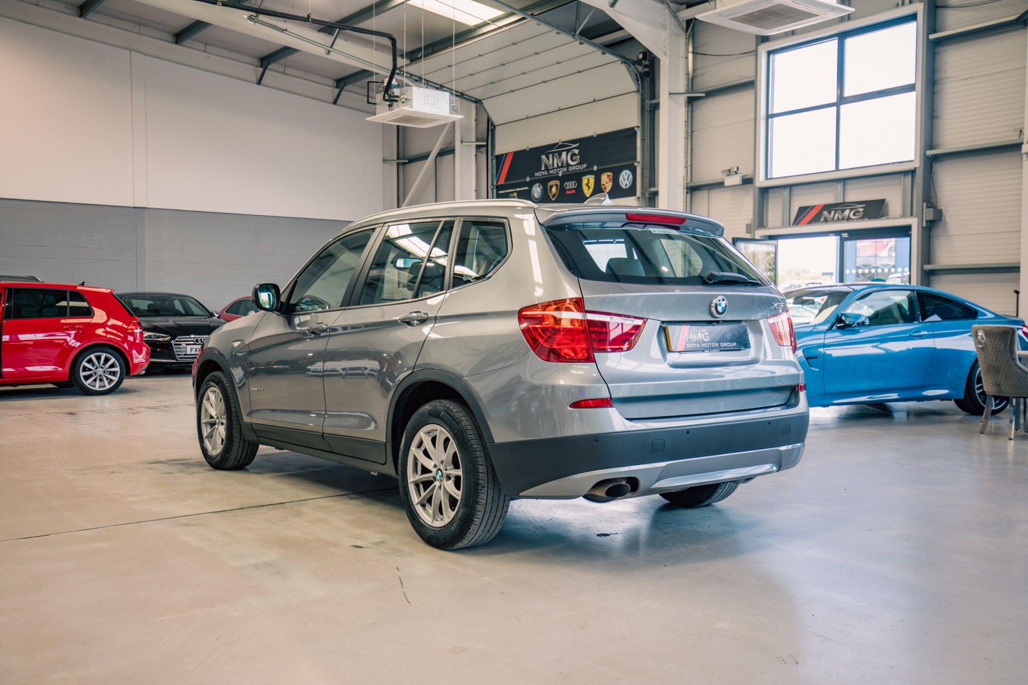 BMW X3 view 32