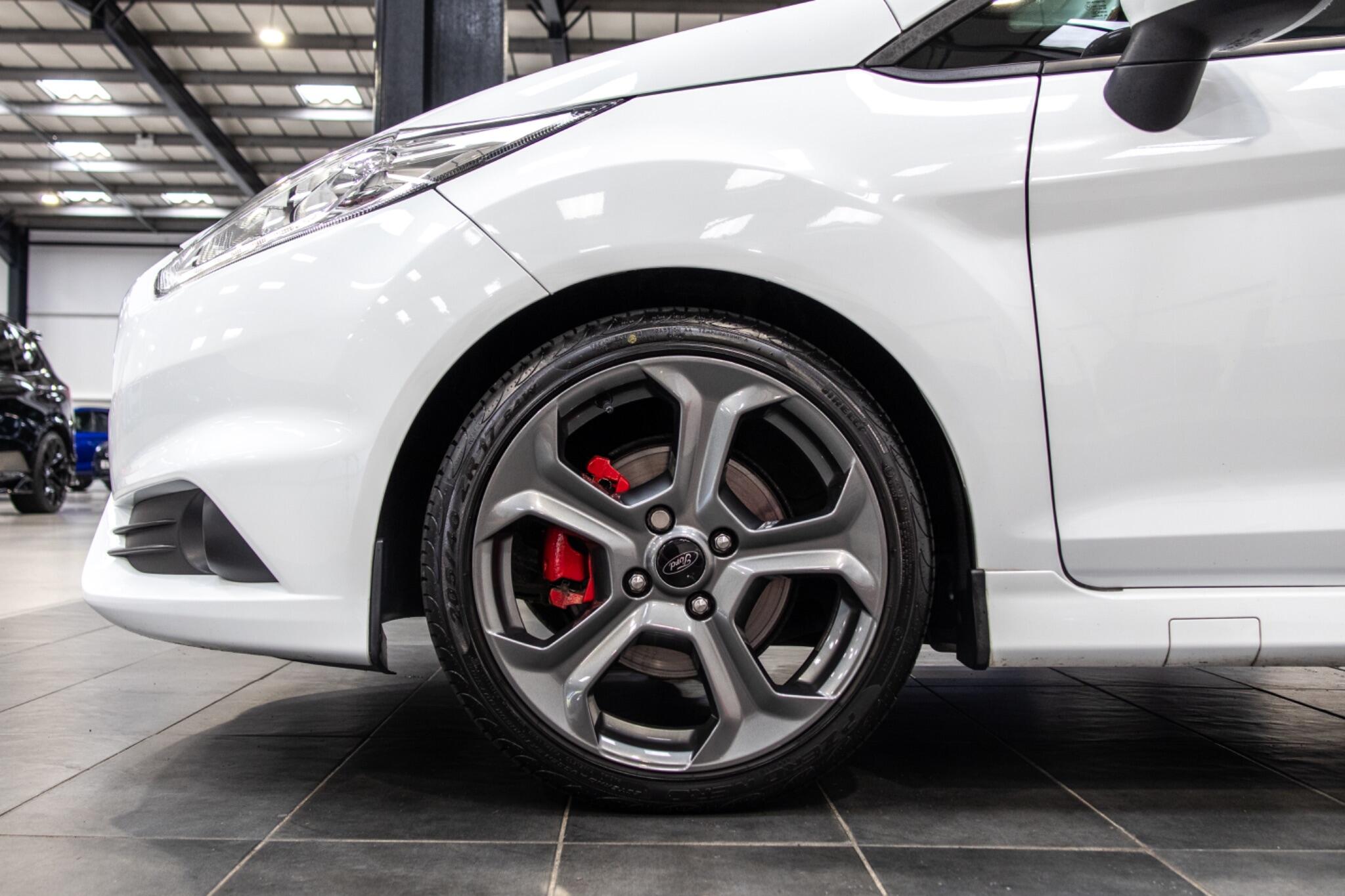 Ford Fiesta view 8