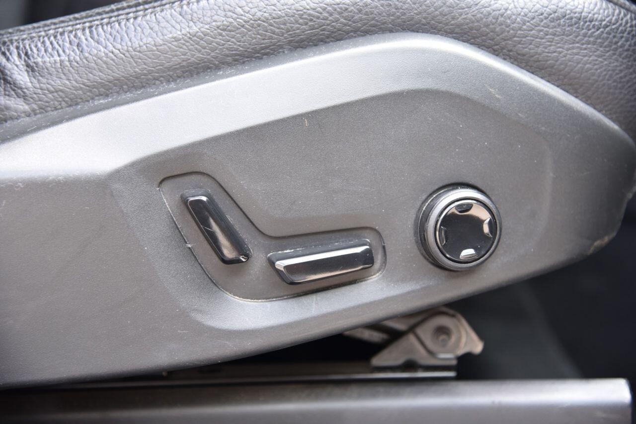 Volvo XC90 view 50
