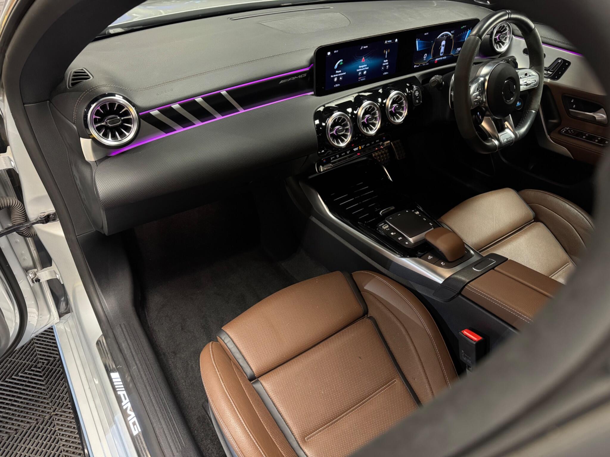 Mercedes-Benz Cla view 22