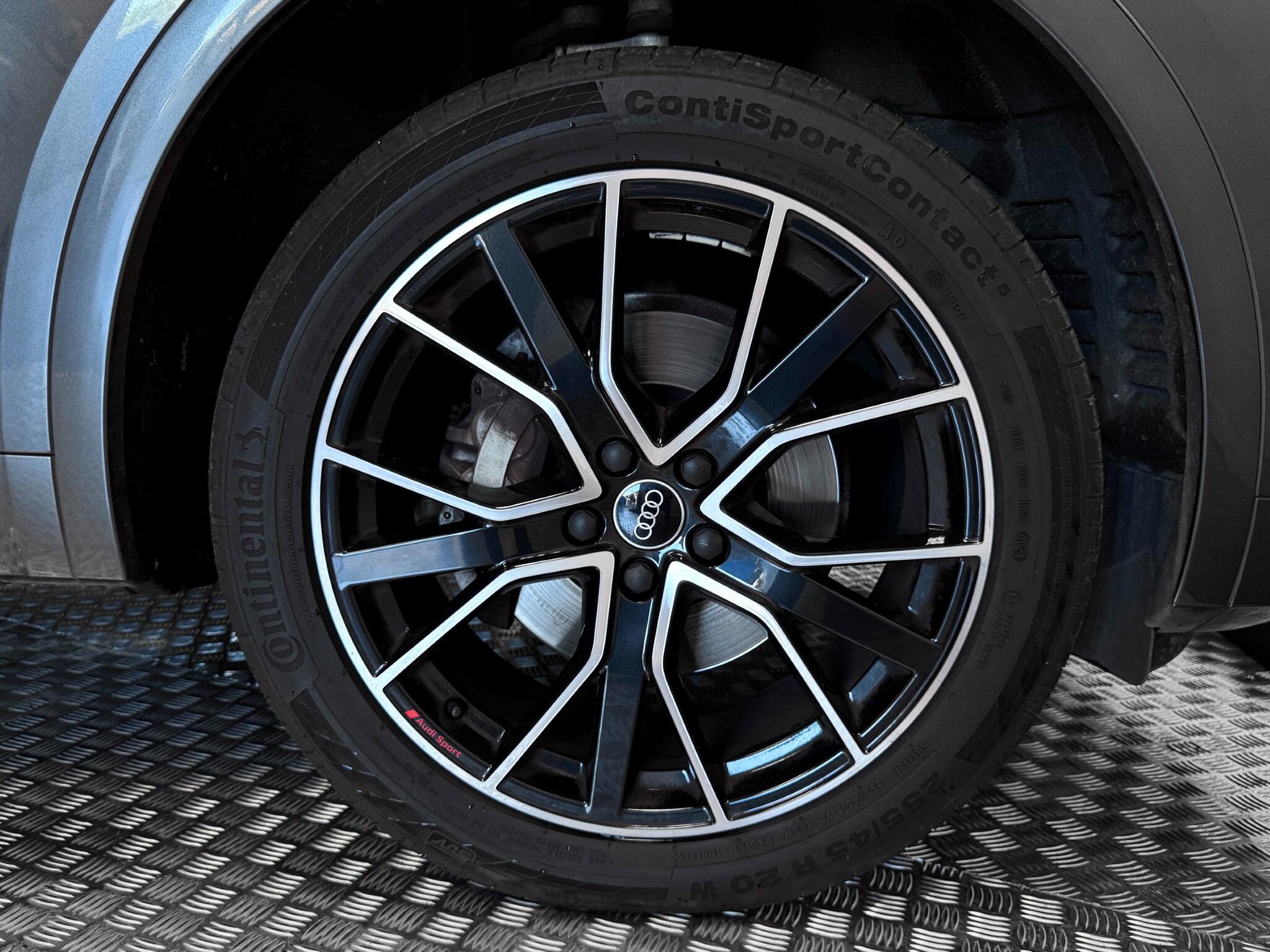 Audi Q5 view 67