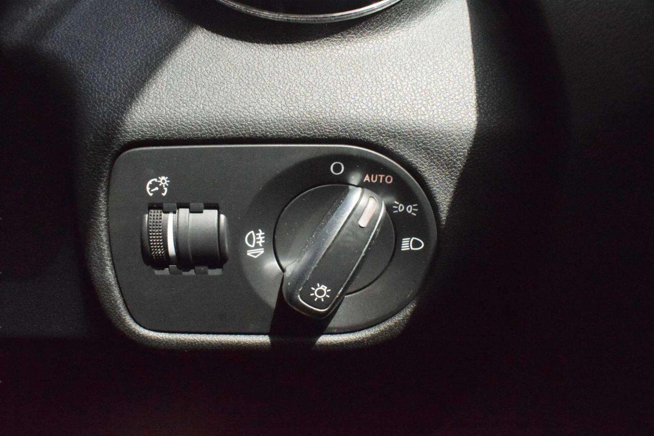 Audi S1 view 28