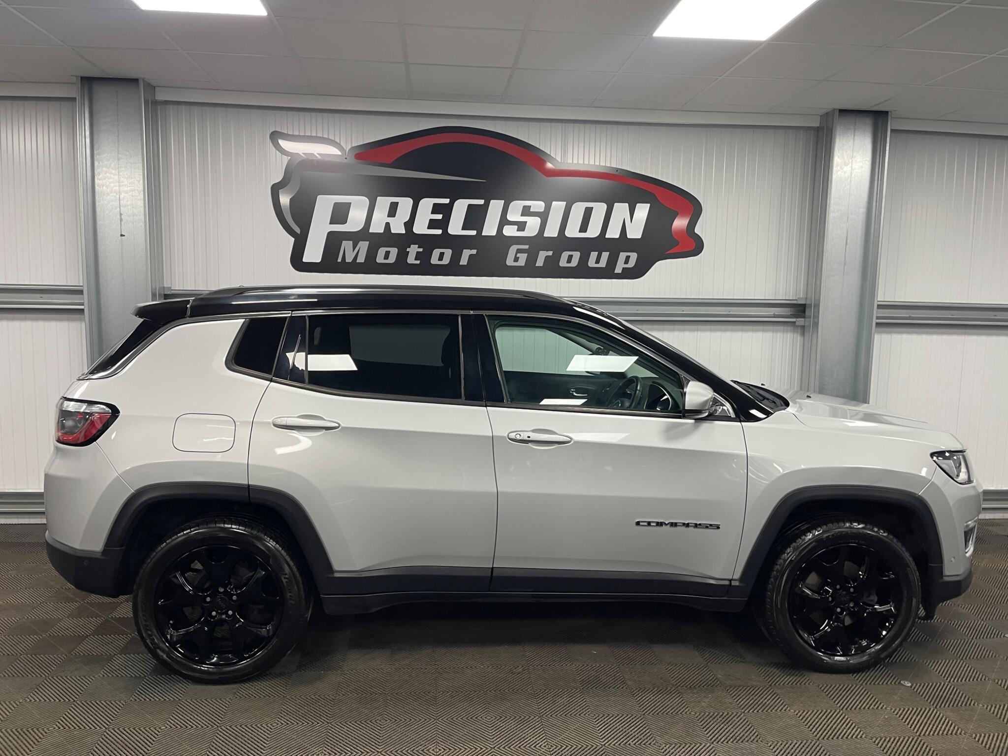Jeep Compass view 23