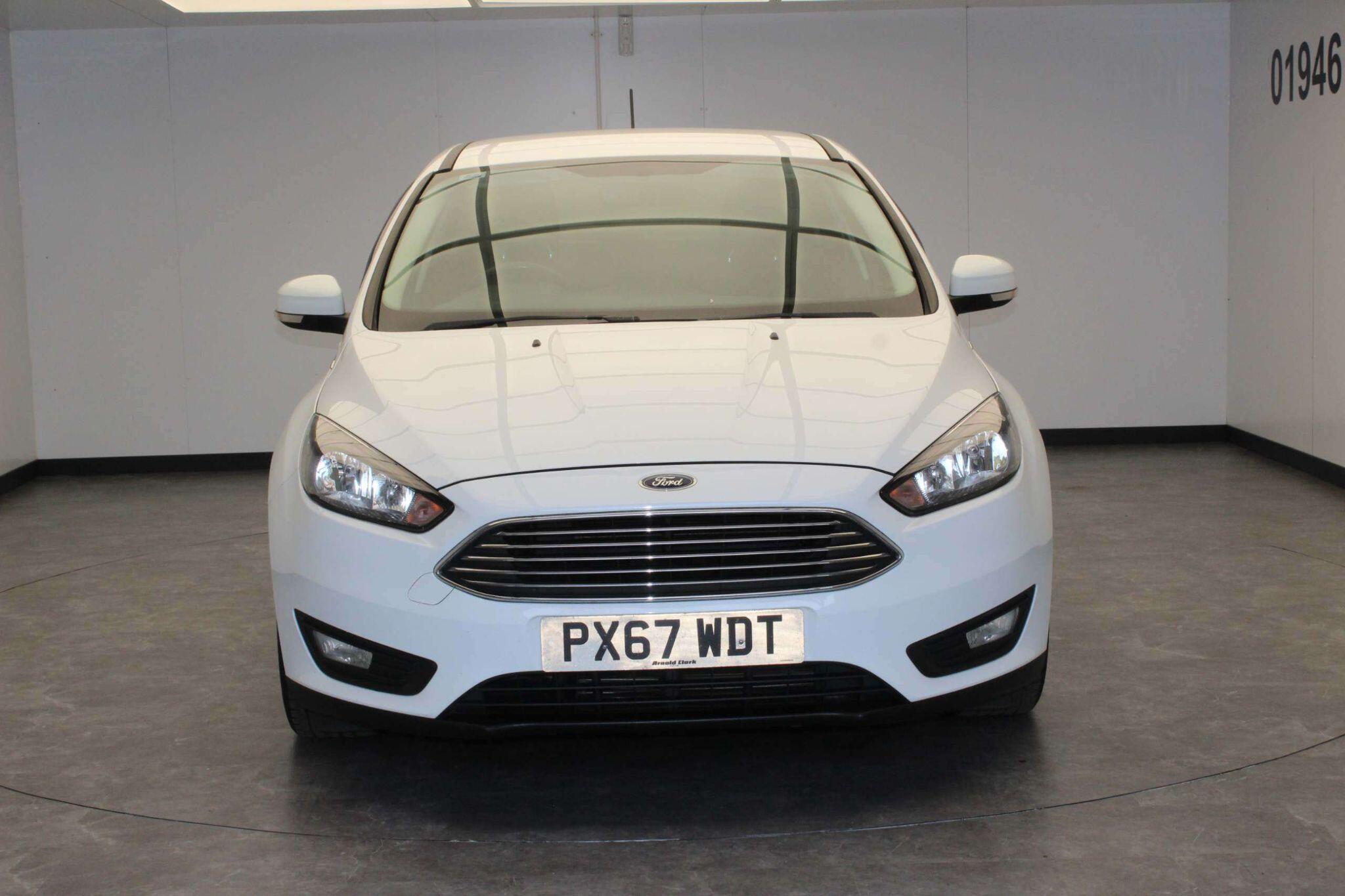 Ford Focus view 6