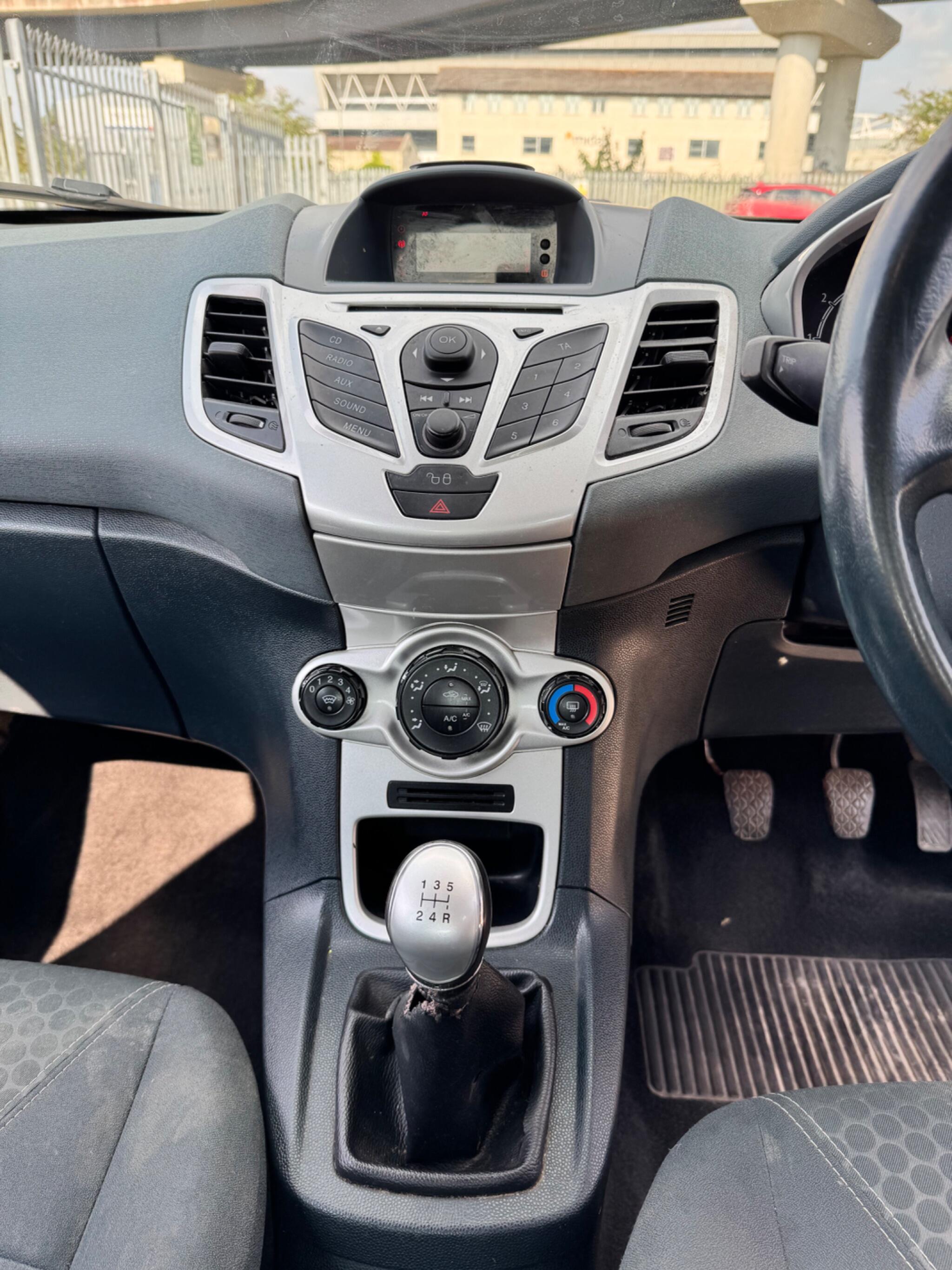Ford Fiesta view 22