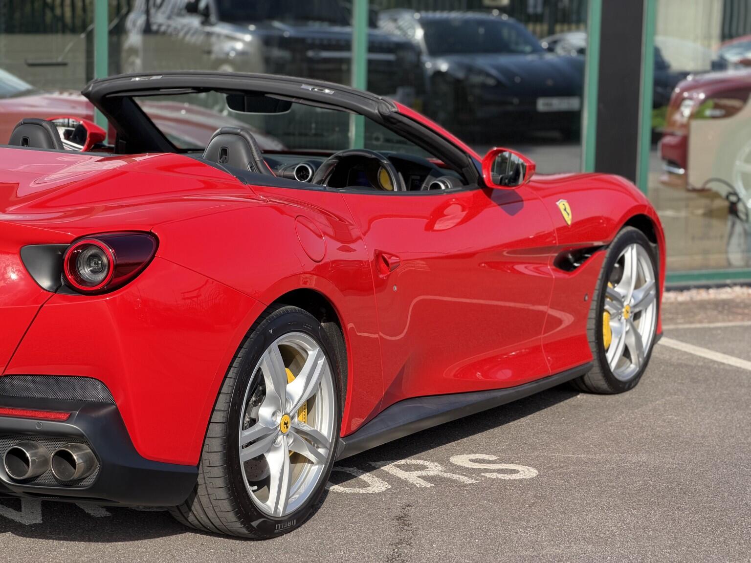 Ferrari Portofino view 42