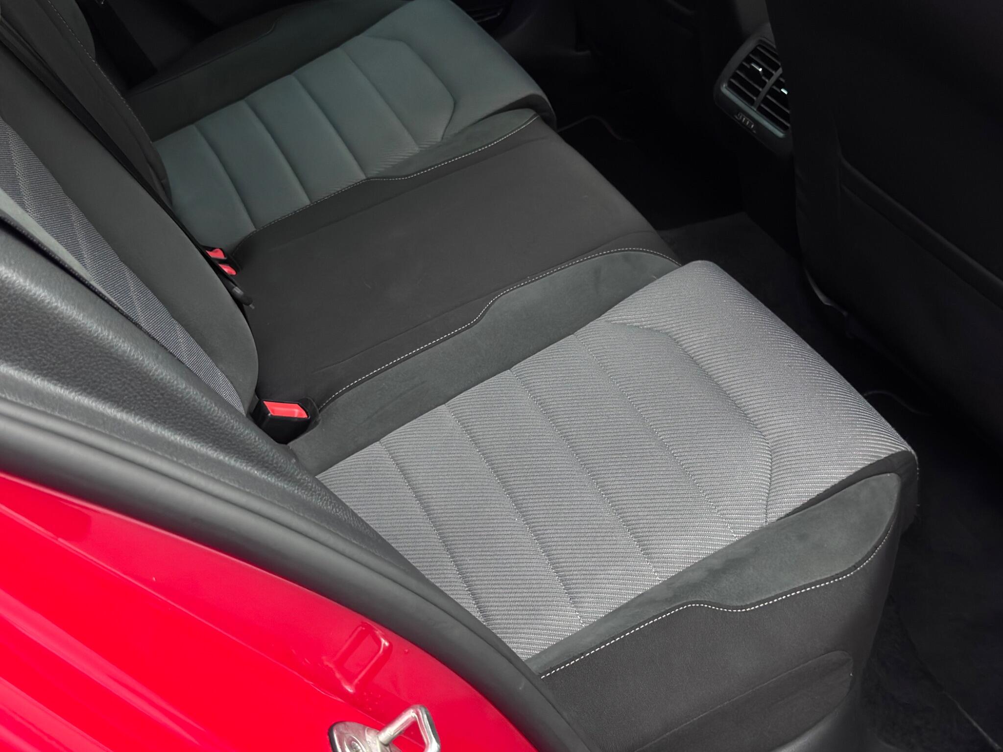 Volkswagen Golf view 56