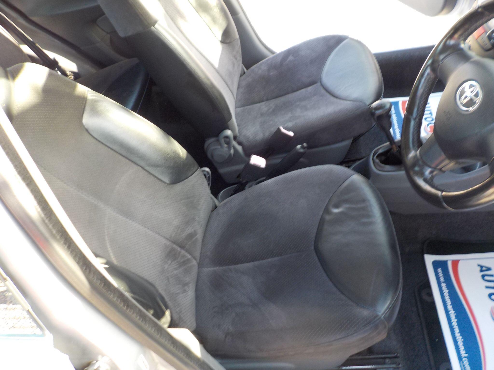 Toyota AYGO 1.0 VVT-i Platinum Euro 4 5dr
