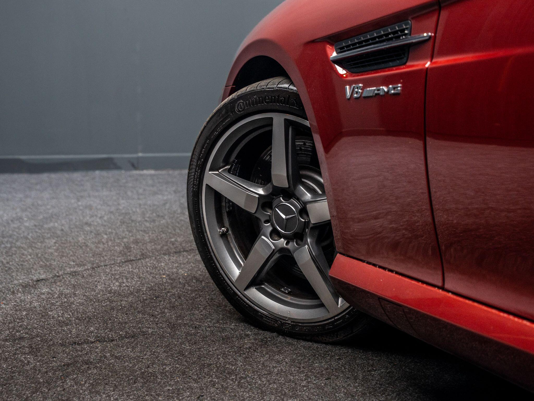 Mercedes-Benz SLK view 13