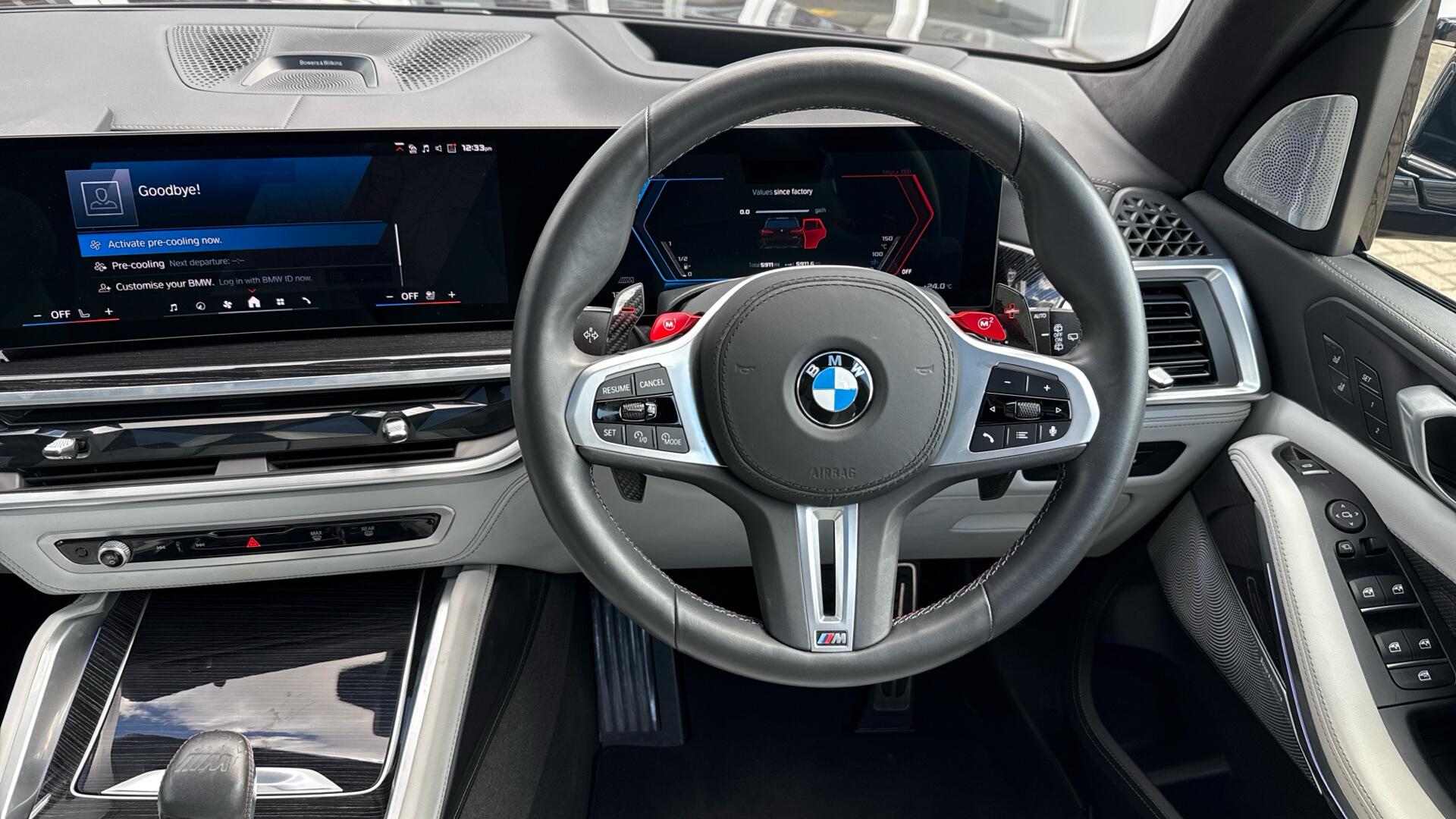 BMW X5 M view 5