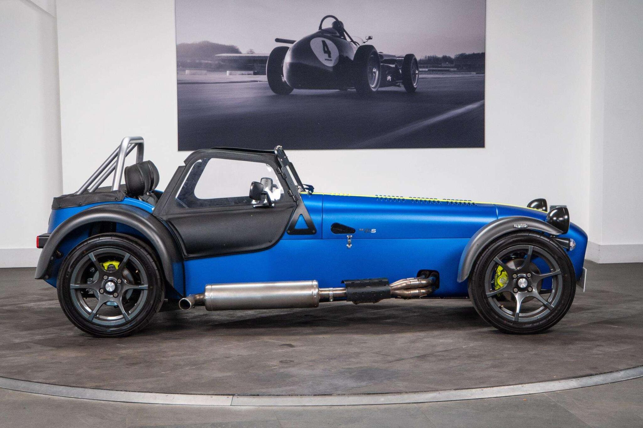 Caterham Seven view 17