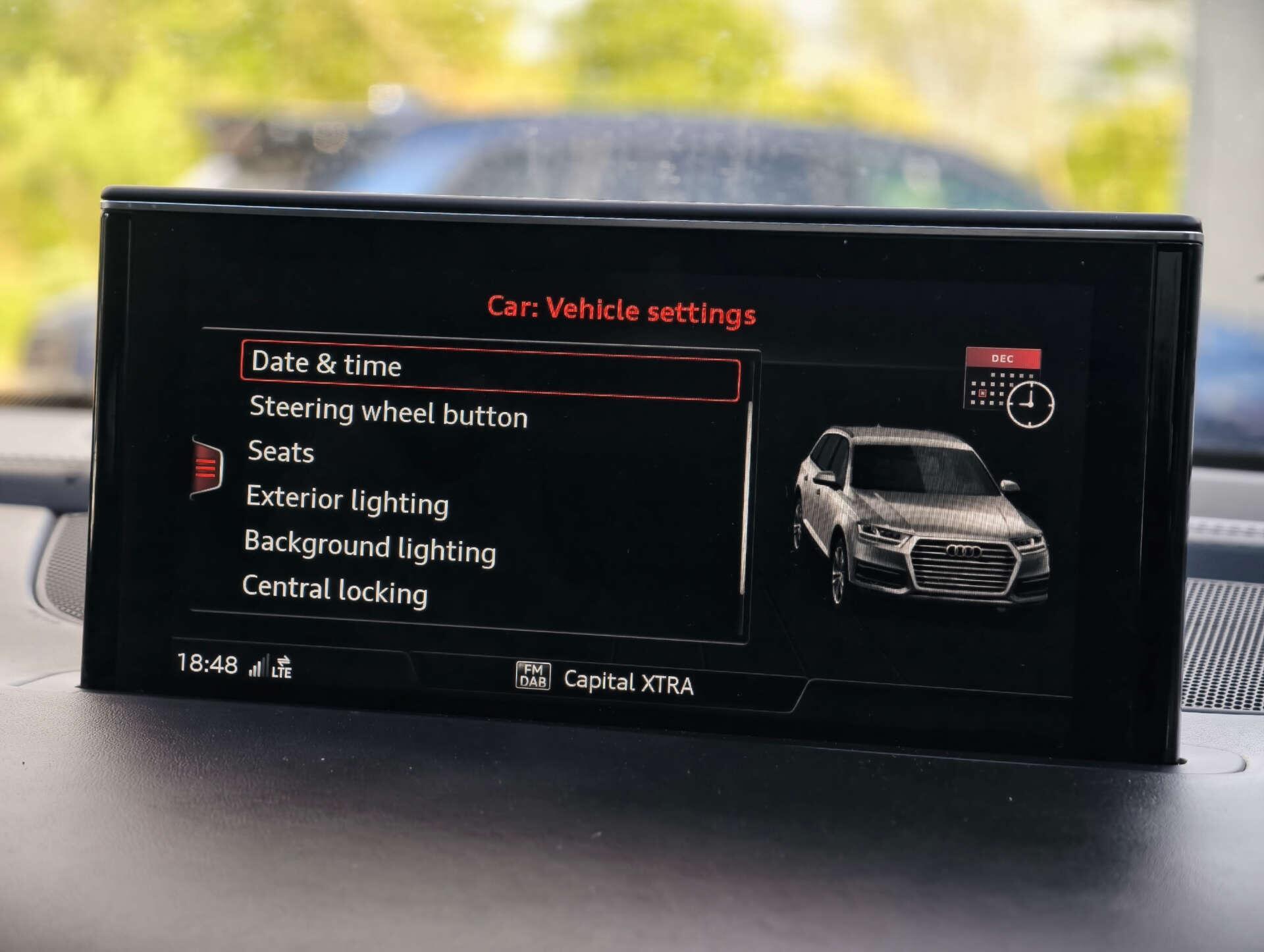 Audi Q7 view 59