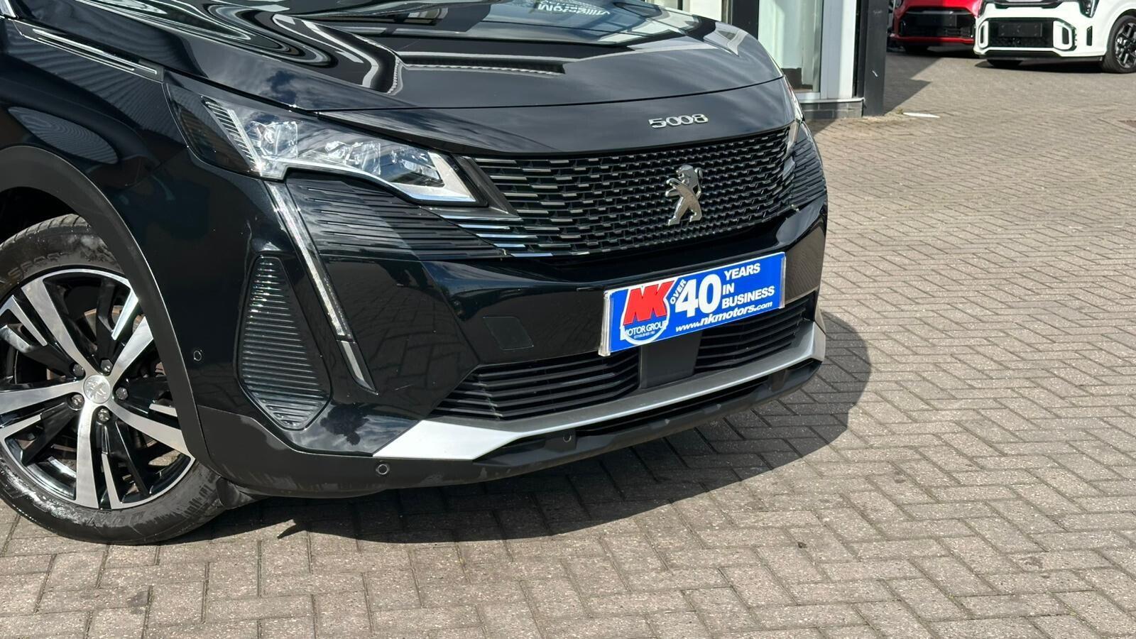 Peugeot 5008 view 12