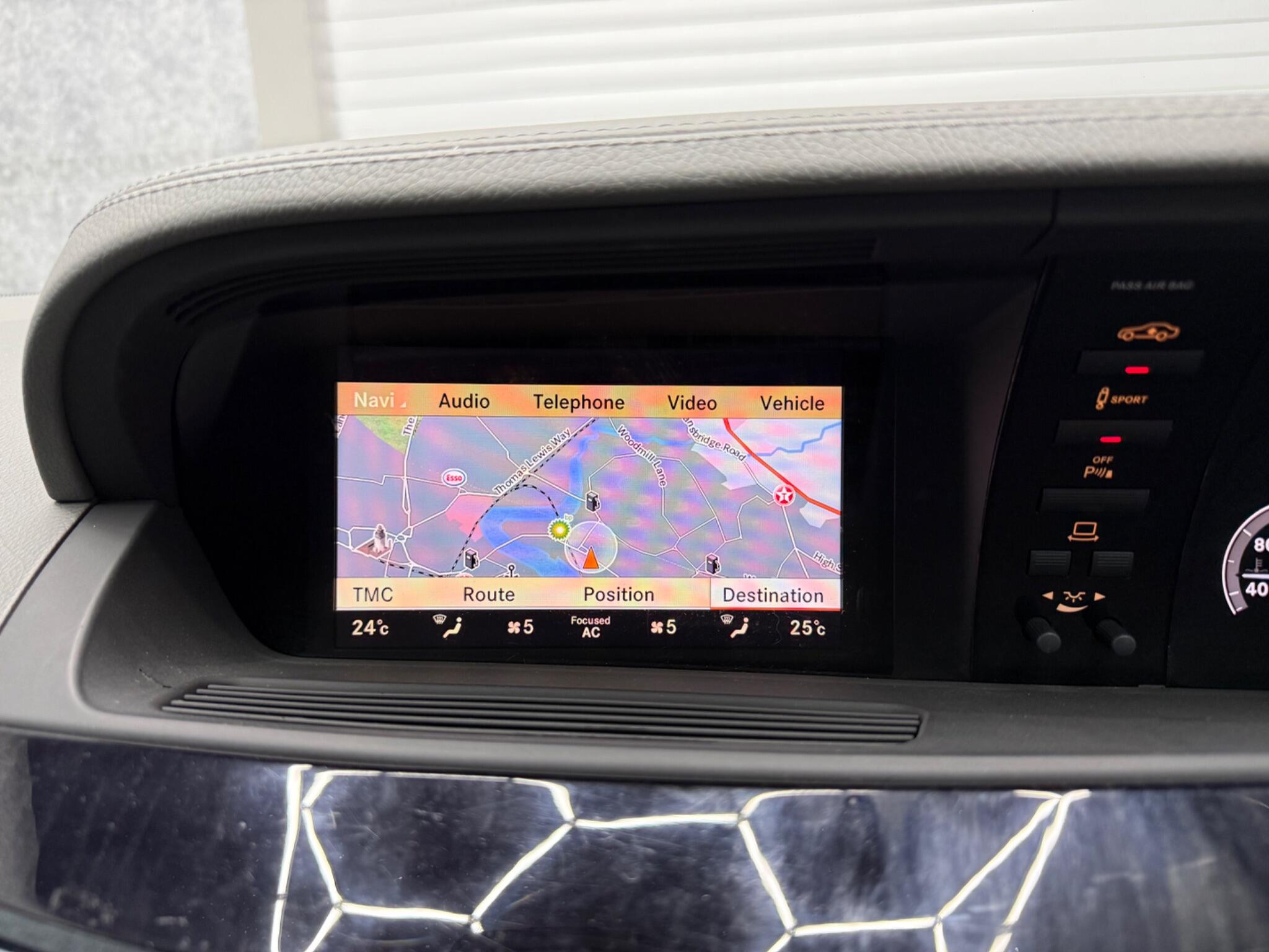 Mercedes-Benz S Class view 16