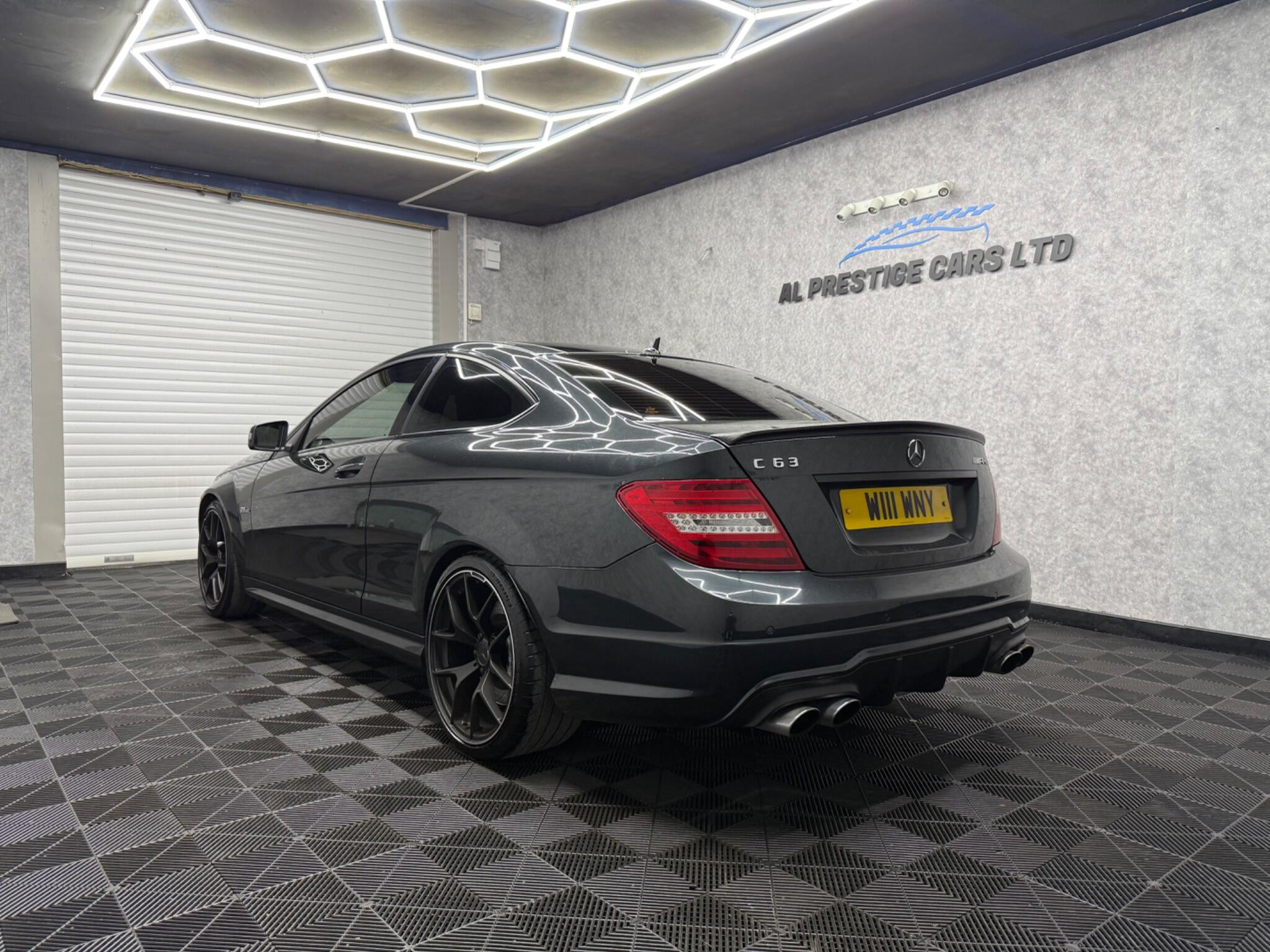 Mercedes-Benz C Class view 6
