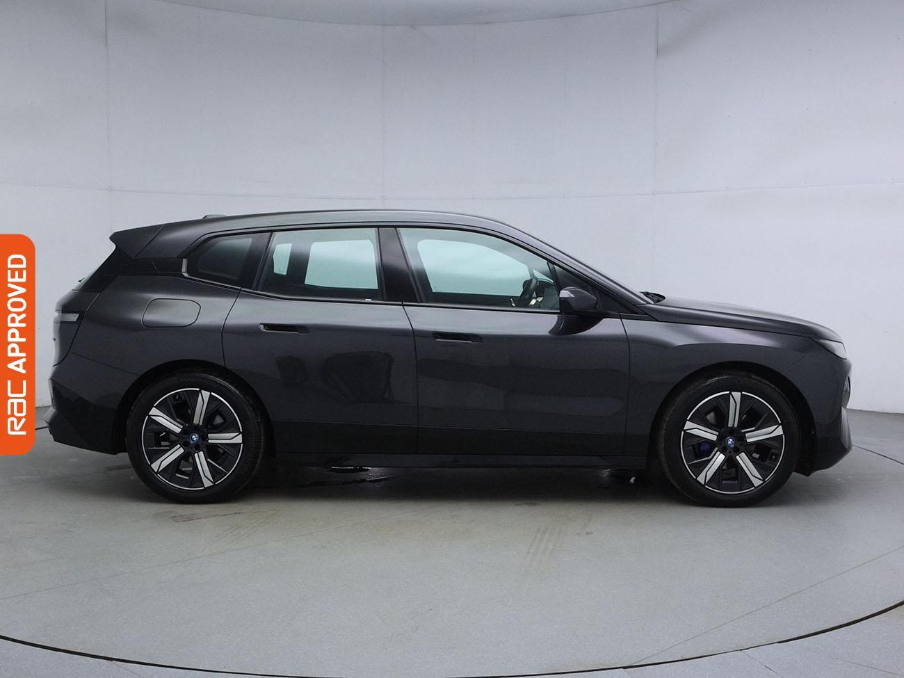 BMW iX view 7