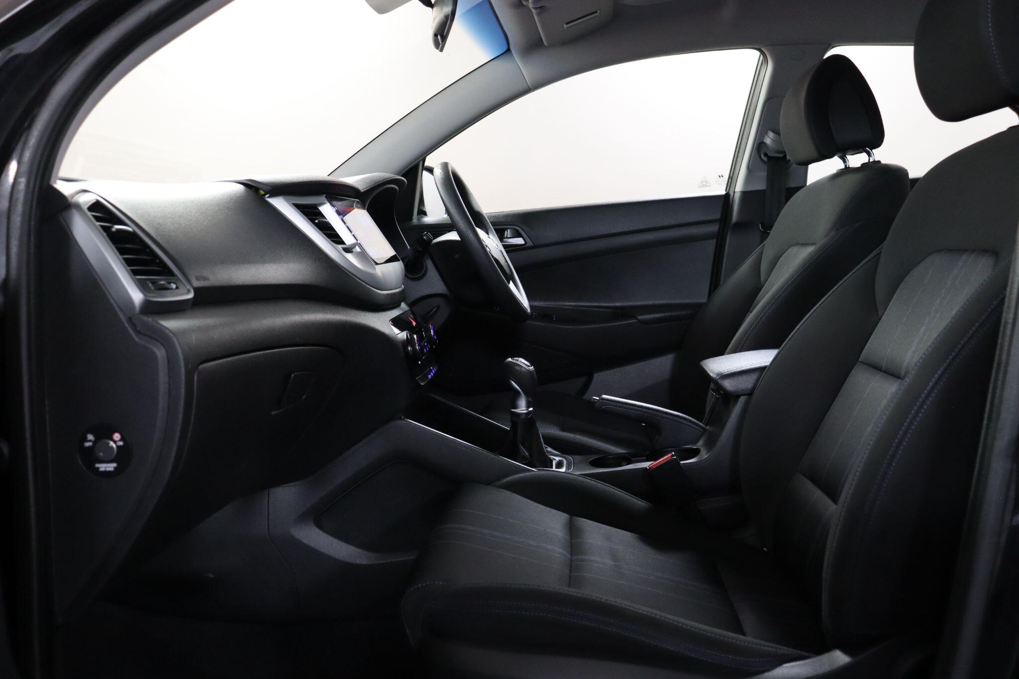 Hyundai Tucson view 42