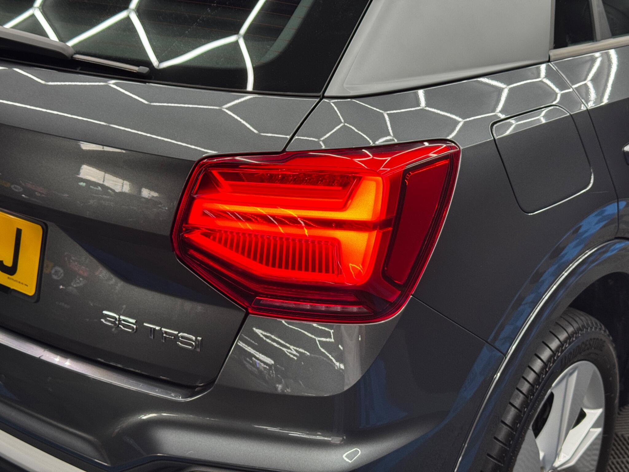 Audi Q2 view 46