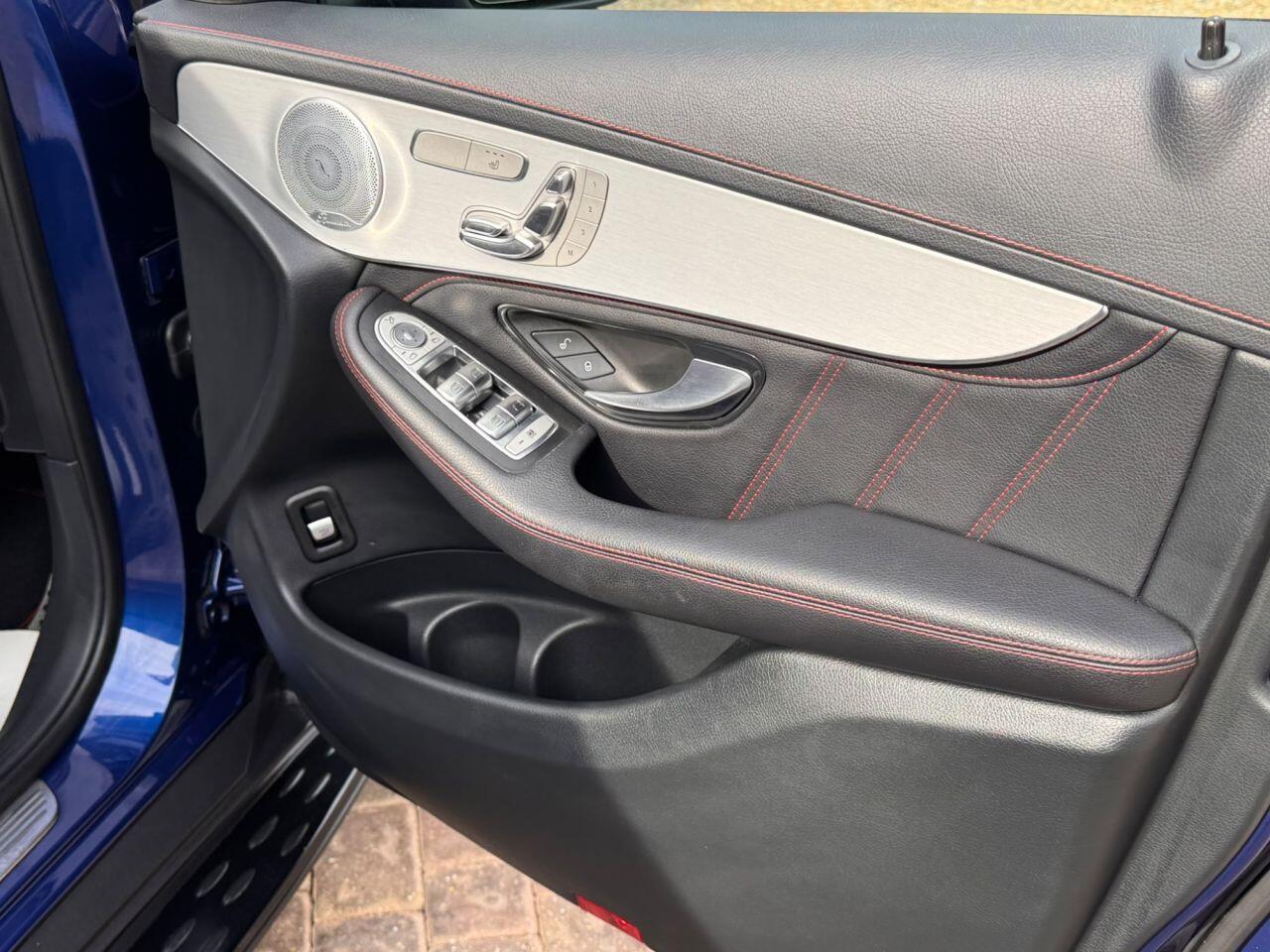 Mercedes-Benz GLC view 18