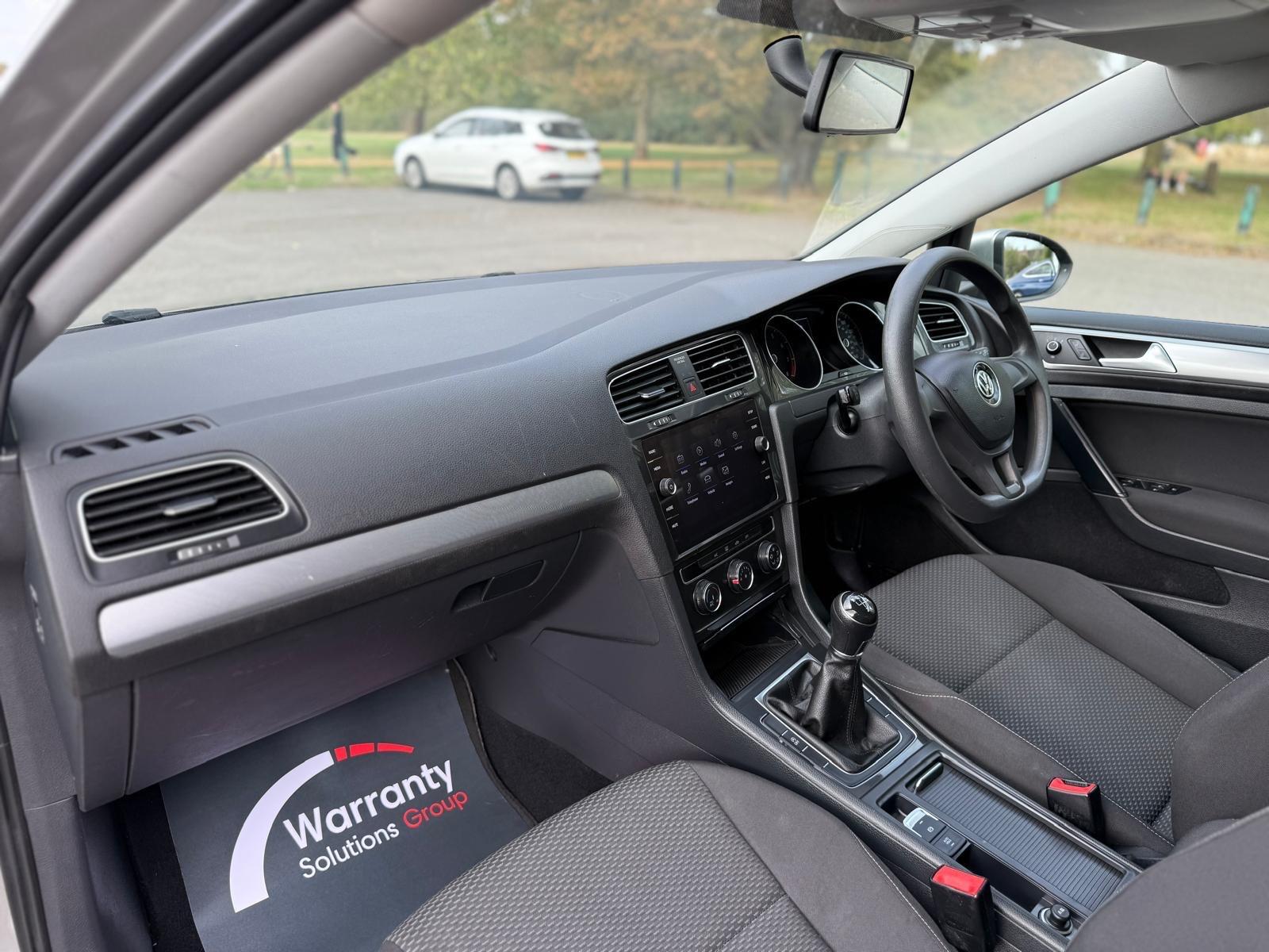 Volkswagen Golf view 30