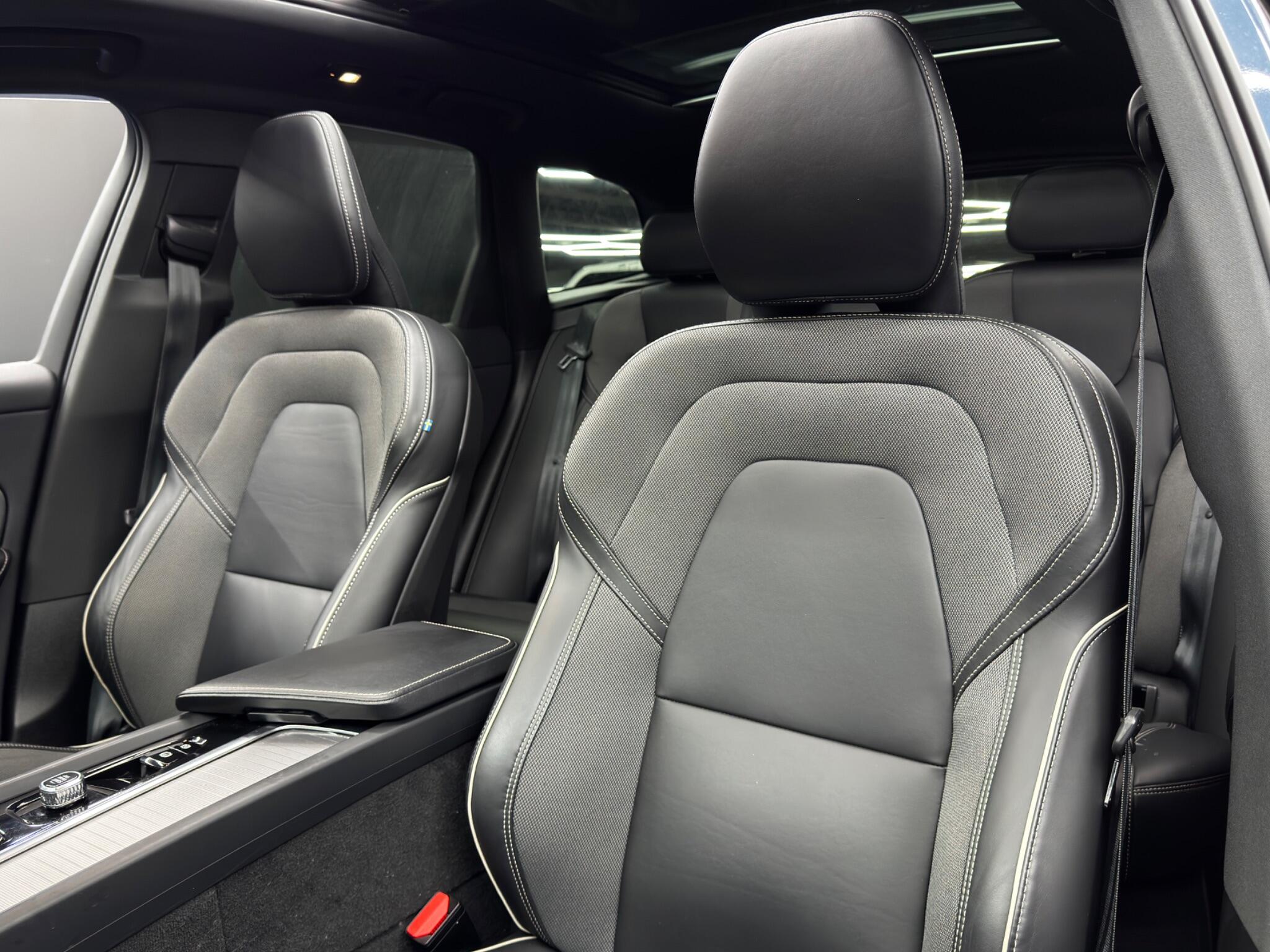 Volvo XC60 view 14