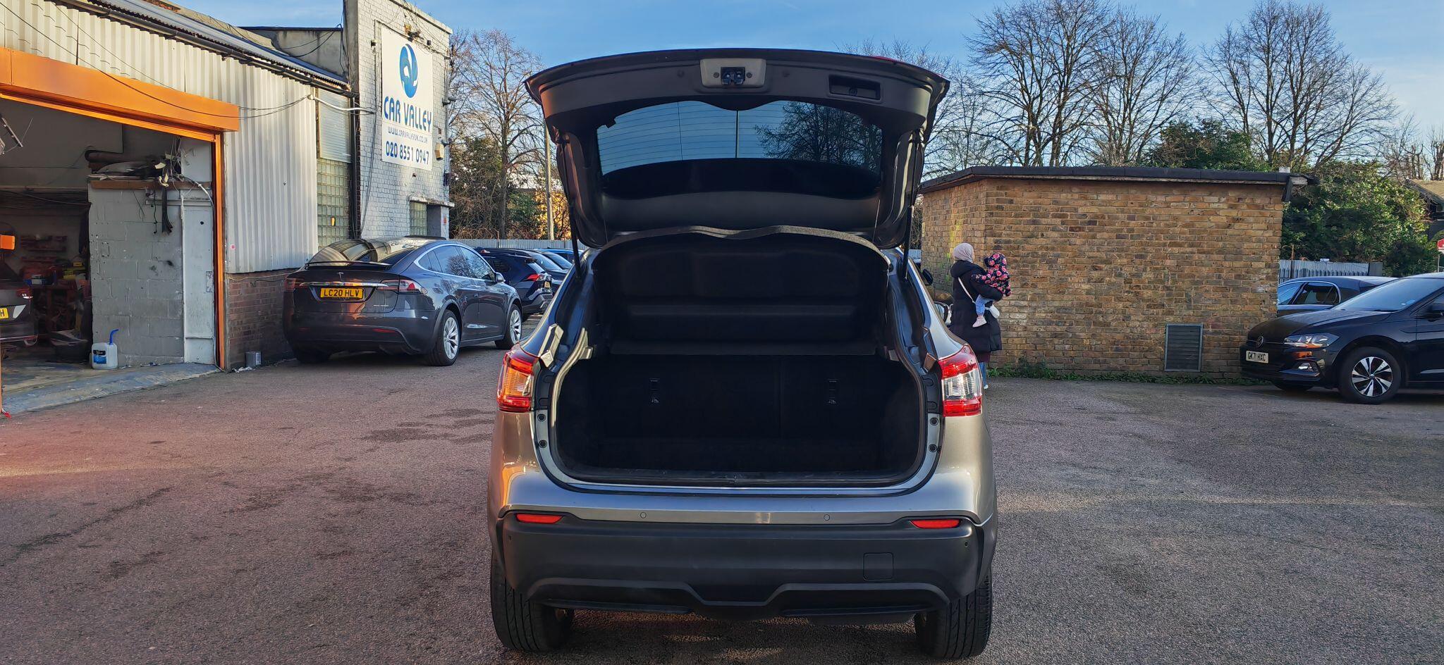 Nissan Qashqai view 15