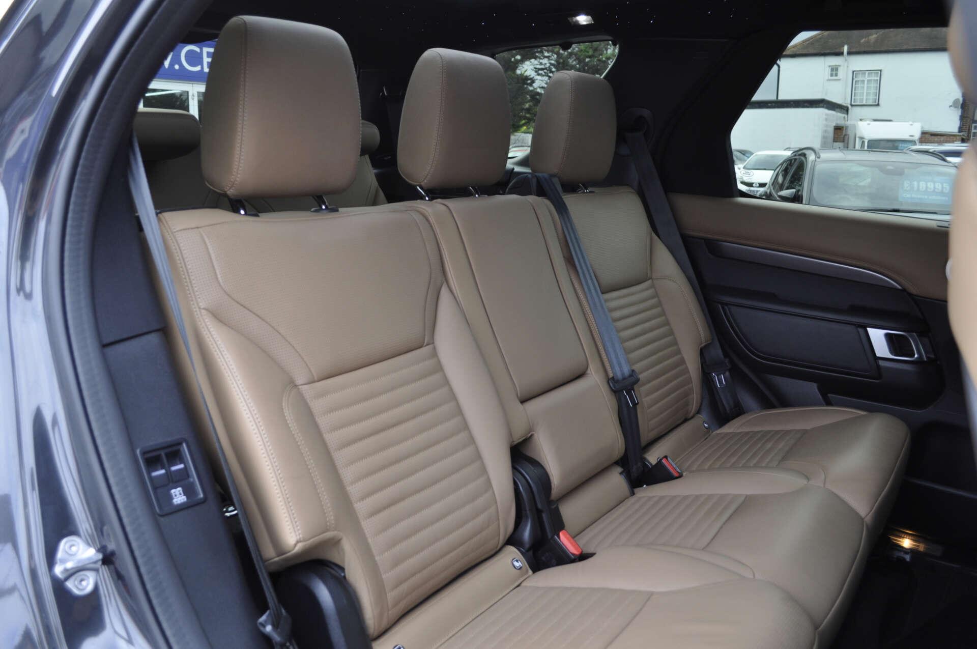 Land Rover Discovery view 10