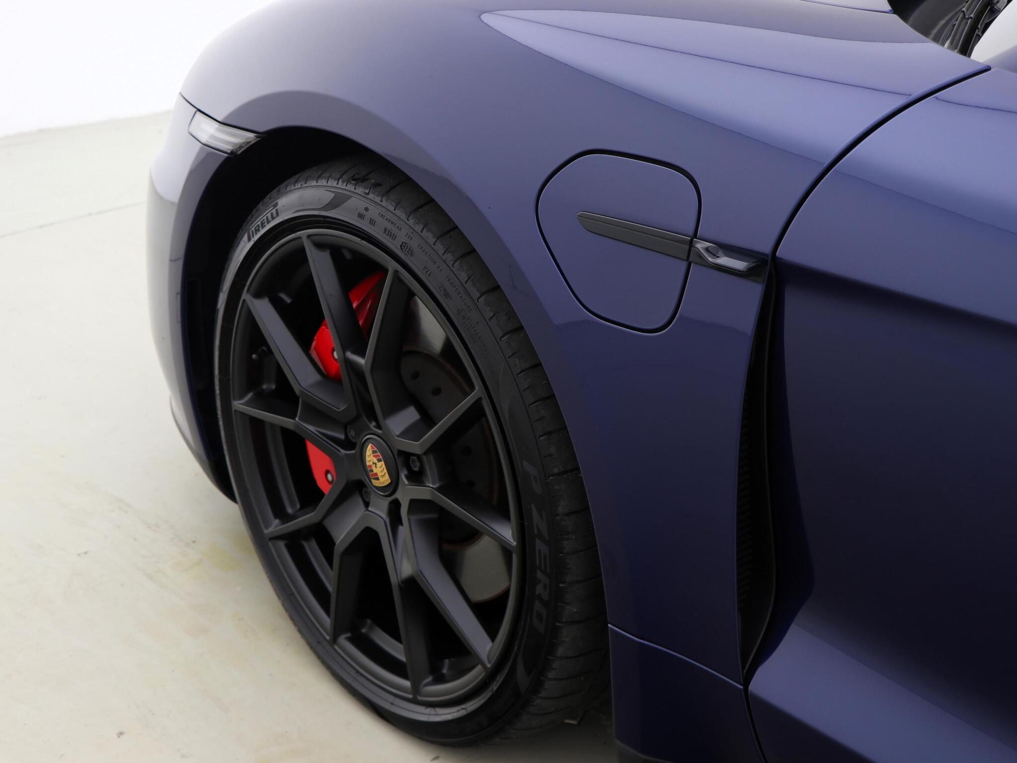 Porsche Taycan view 12