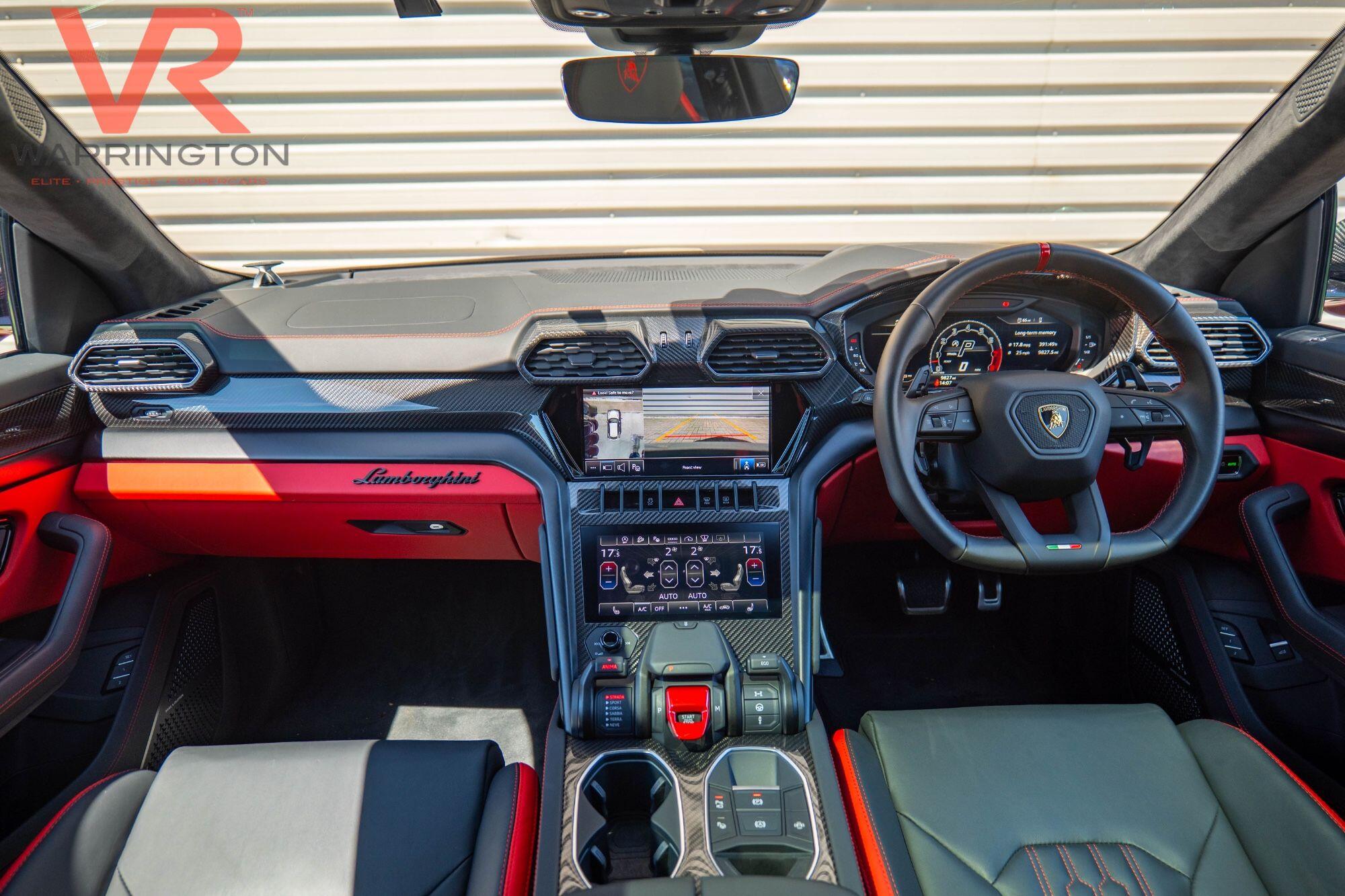 Lamborghini Urus view 2