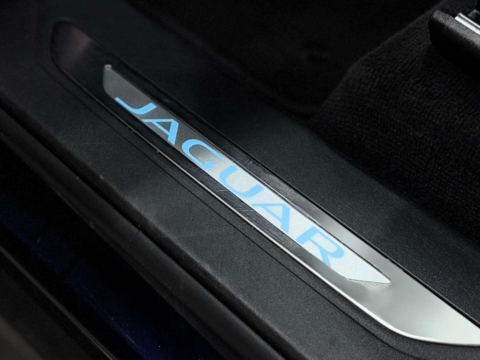 Jaguar F-Pace view 29