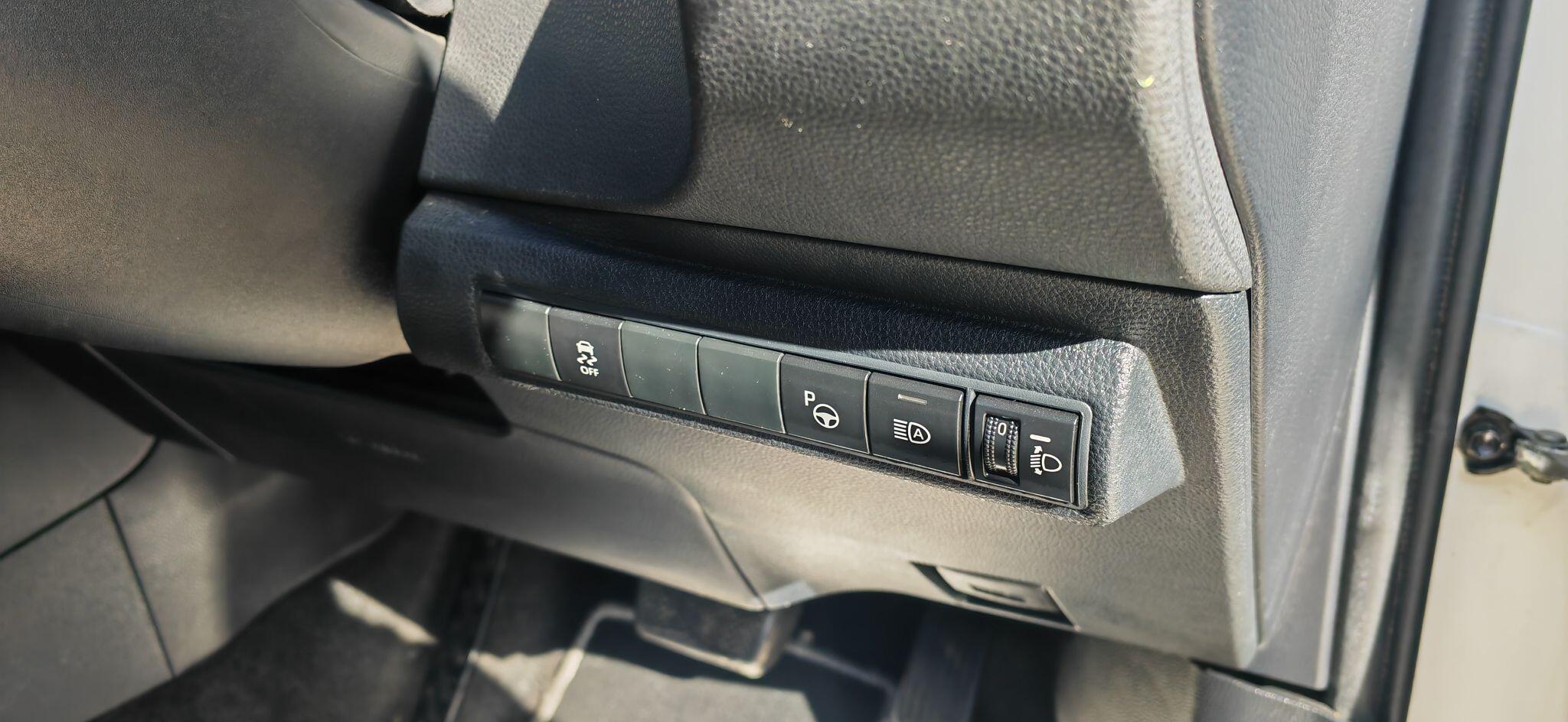 Toyota Corolla view 27