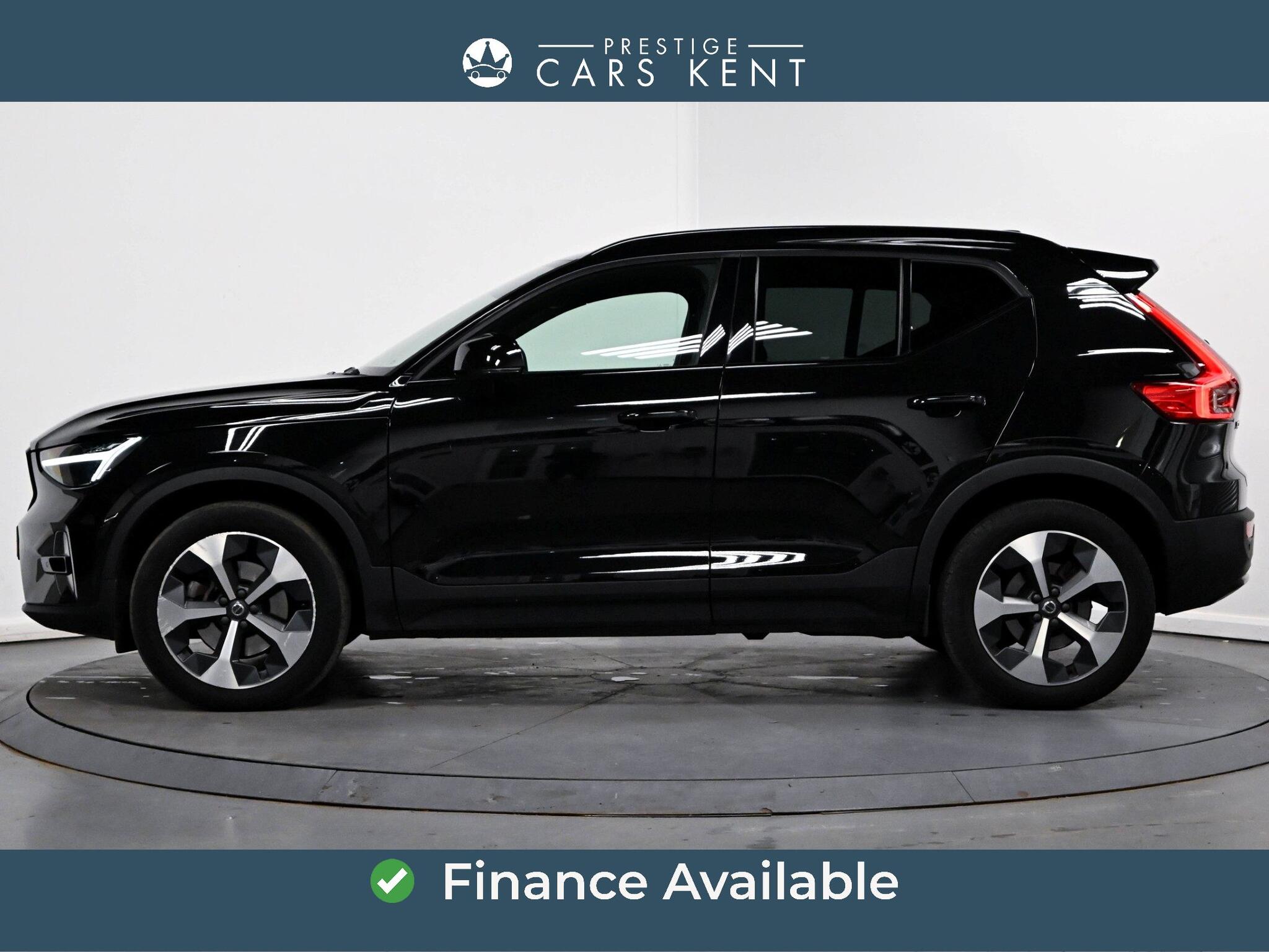 Volvo XC40 view 4