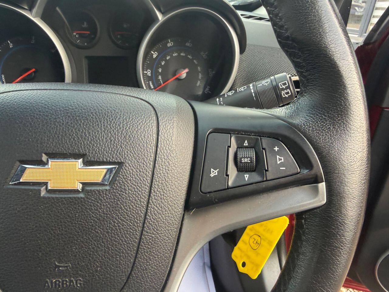 Chevrolet Cruze view 17