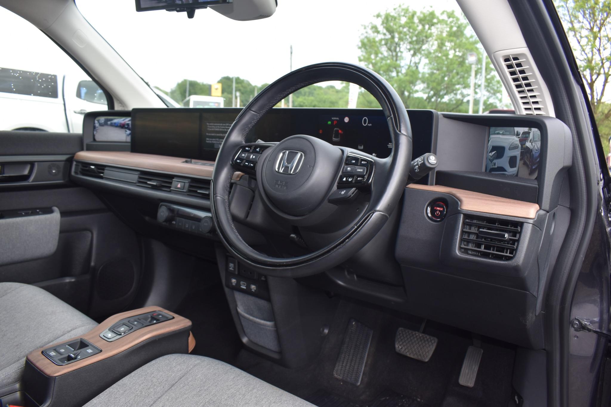 Honda E - 35.5kWh Advance Auto 5dr (17in Alloy) - Image 5