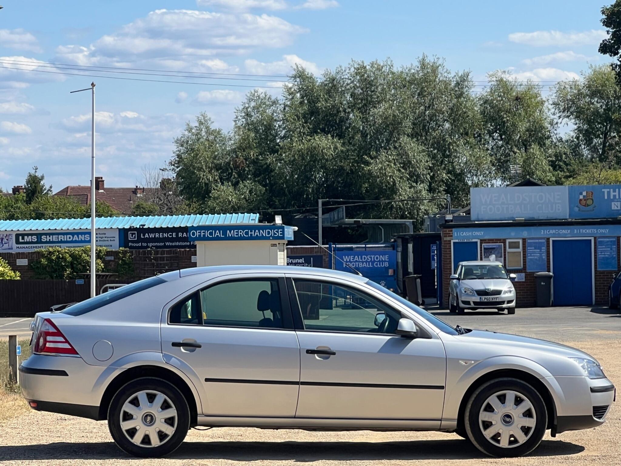 Ford Mondeo view 6