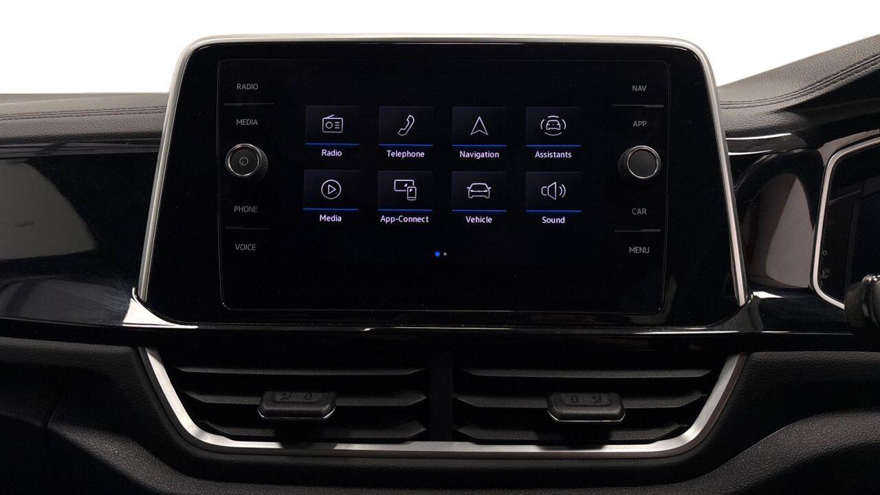 Volkswagen T-Roc view 7