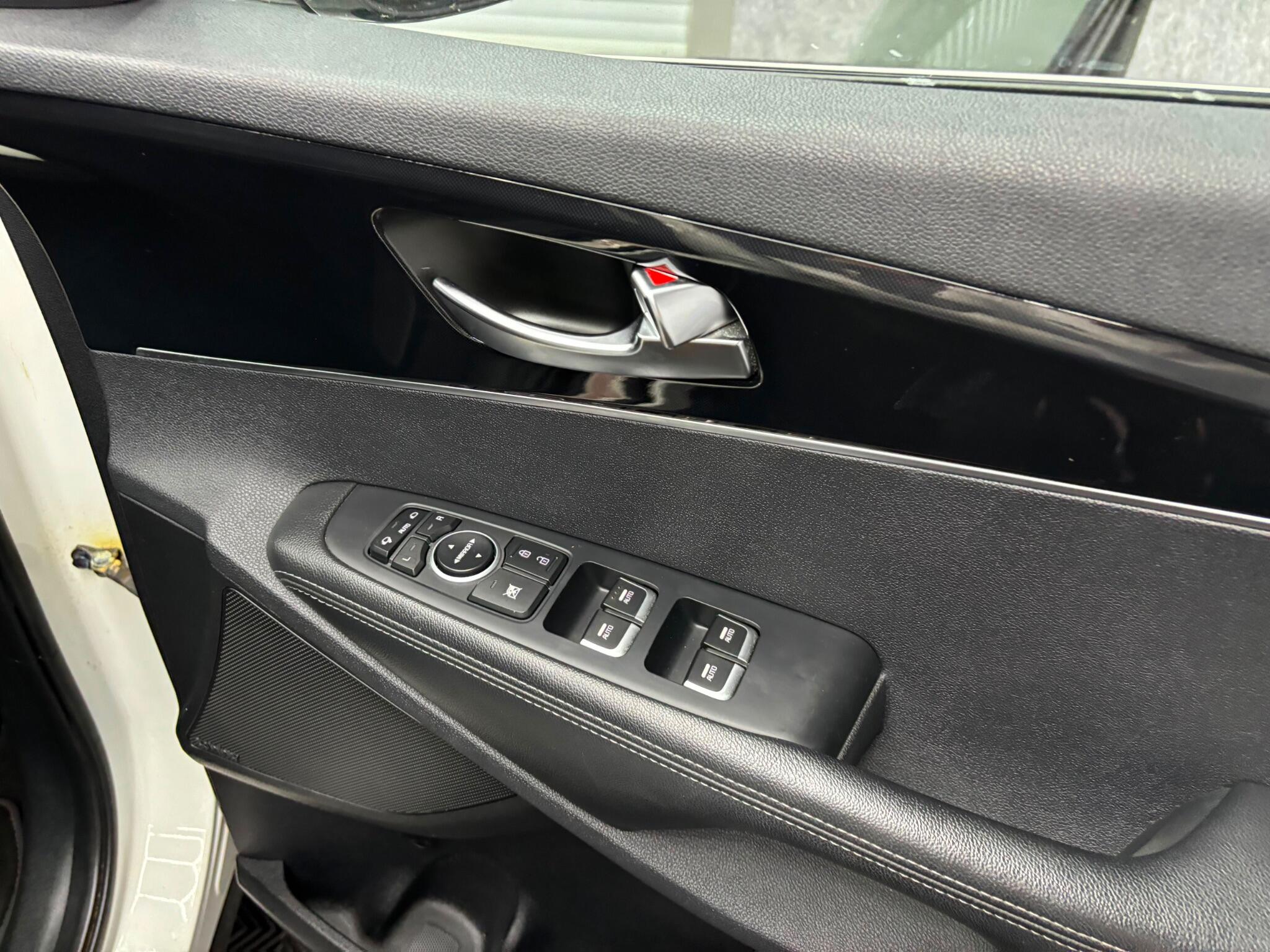 Kia Sorento view 14