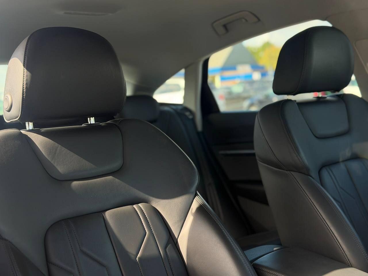 Audi E-Tron view 14